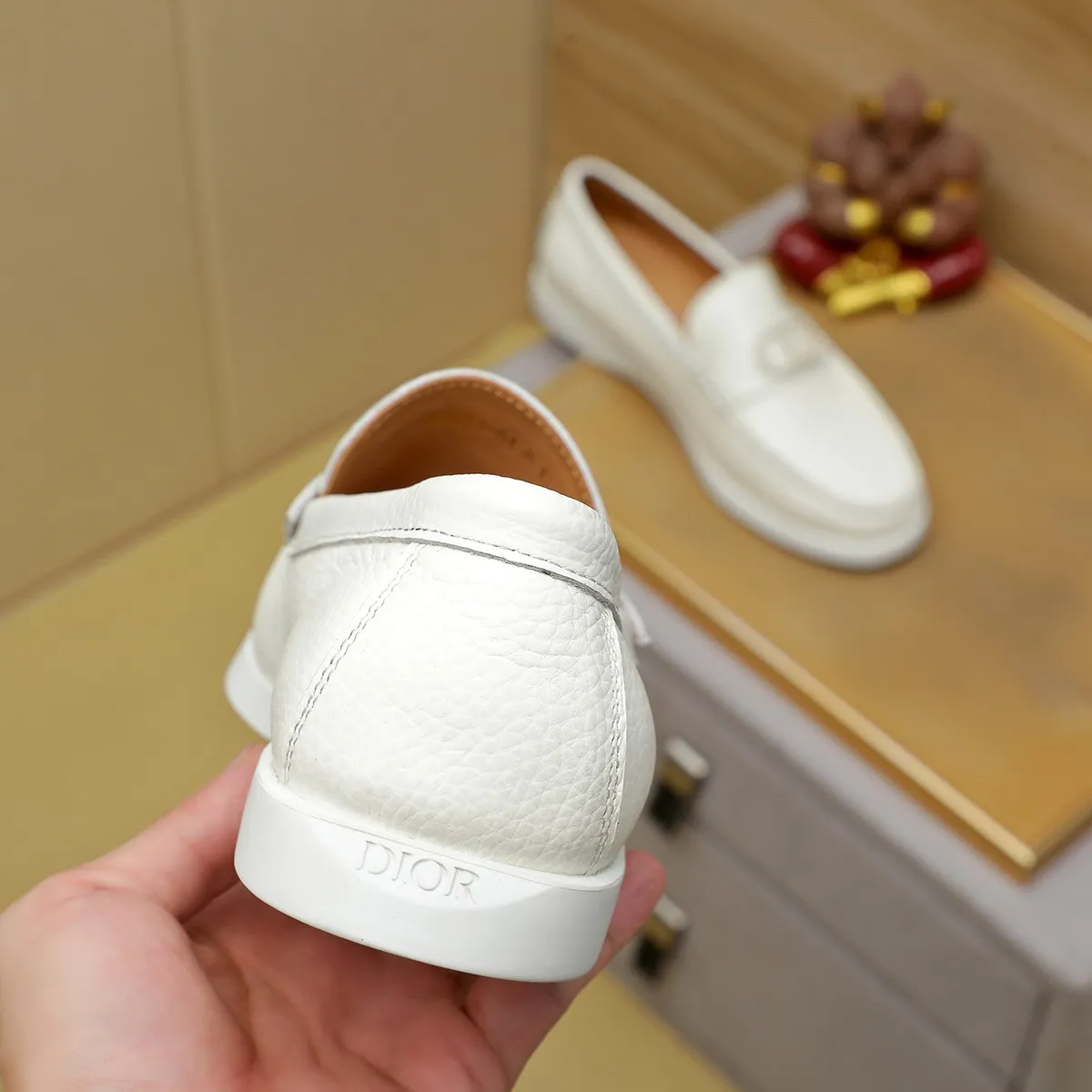 Men's clothing and shoes 💰460 💰🔥[Dior] High-end top-notch 🔝 purchasing agent 🔍🔍The latest 🇺🇸 counters are on sale simultaneously, original Italian brand · brand totem cloth sewn with brand cloth label · paired with calfskin · (high-end, nobility and class) exquisite workmanship (cow Leather lining) Sole: Original two-color sole ⚠️outsole specially provided by the original factory. Comfortable, wear-resistant, non-slip, real-life photoshoot🎬The real thing is more beautiful🔍Color: Color optional💕💕Number of yards: 39-44 (customized at 38.45.46)...